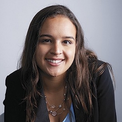 Headshot of Laurenlee Dominguez