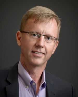 headshot of jonathan doh, phd